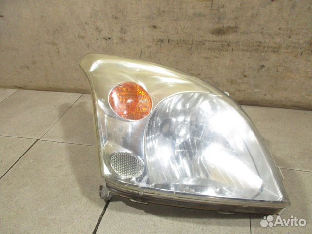Фара правая Toyota Land Cruiser Prado 120
