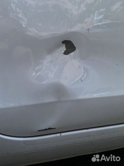 Дверь LADA Vesta задняя правая