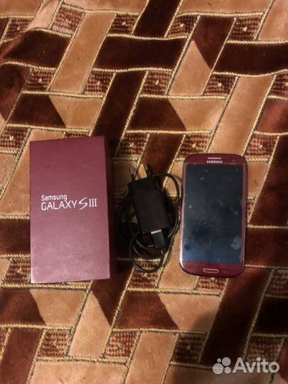 Samsung Galaxy S III GT-I9300, 16 ГБ