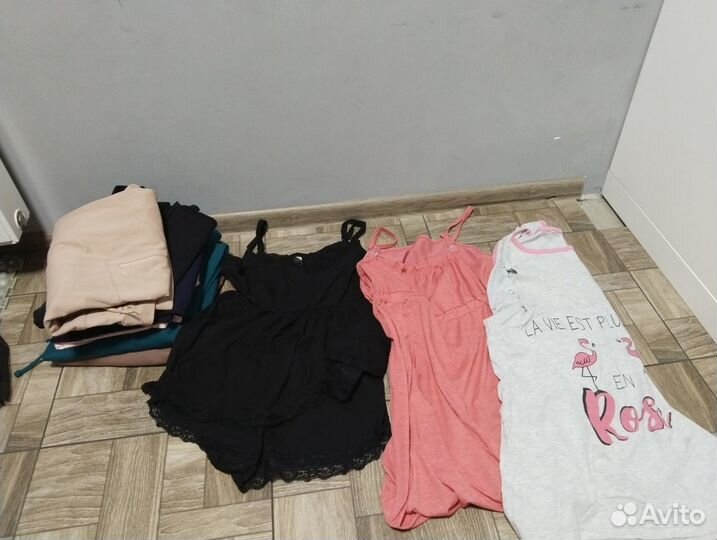 Вещи для беременных и кормящих женщин пакетом