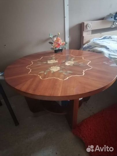 Журнальный стол