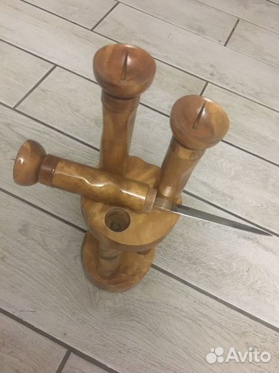 Подсвечник из дерева