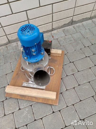 Измельчитель, соковыжималка, терка