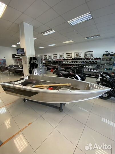 Лодка алюминиевая Realcraft 370 в наличии
