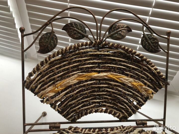 Подставка для книг