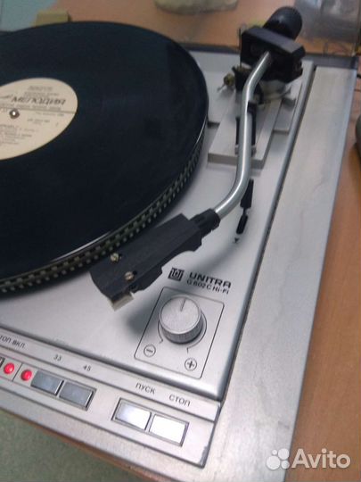 Проигрыватель винила СССР