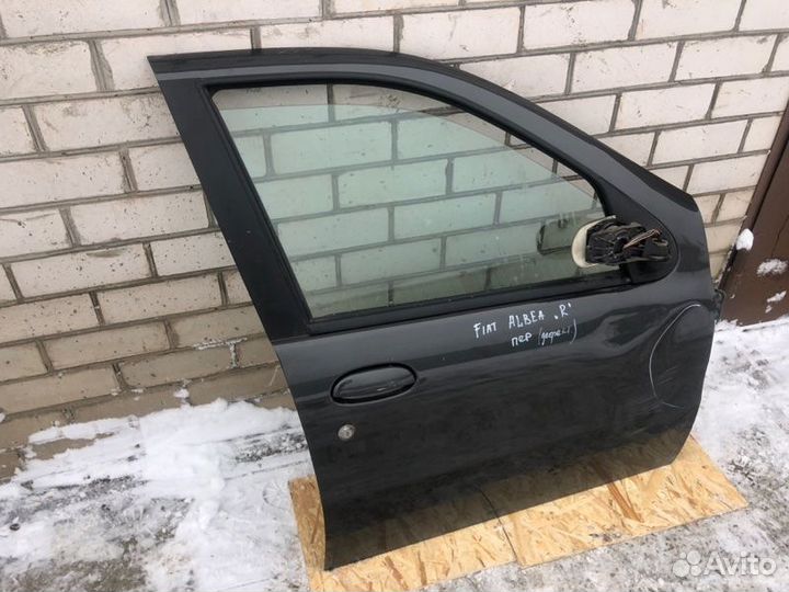 Дверь передняя правая Fiat Albea Palio Siena 2010