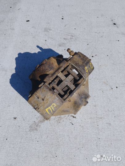 Суппорт задний правый vоlvo 760 вольво 760 740 940