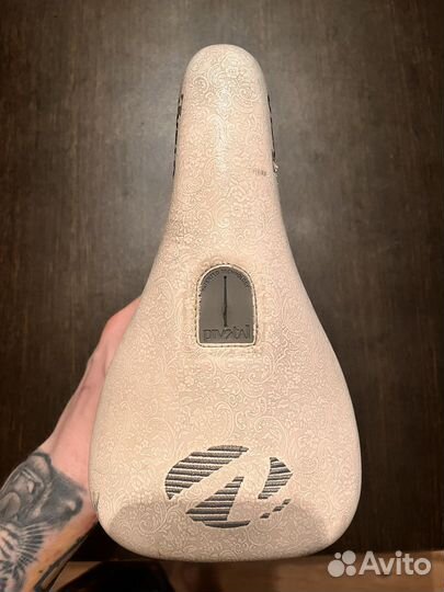 Седло и подсидел pivotal