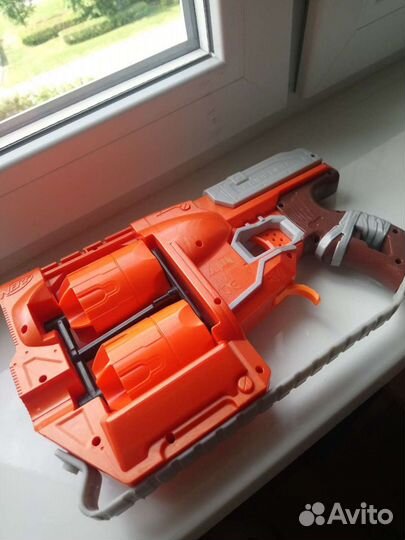 Бластер от nerf Zombiestrike