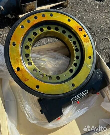 Опорный подшипник xcmg SQS 68