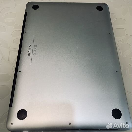 Macbook Pro 13 Retina Late 2013 i5 / 8GB / 512 GB