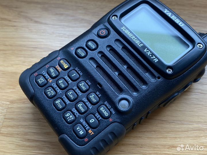 Yaesu VX-7R