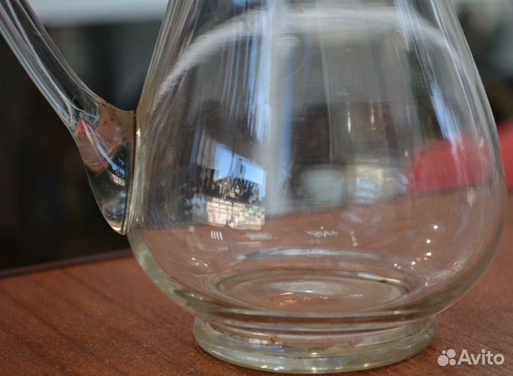 Стеклянный кувшинчик- молочник