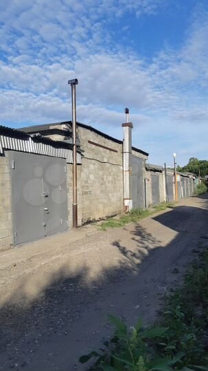 Гараж, > 30 м²