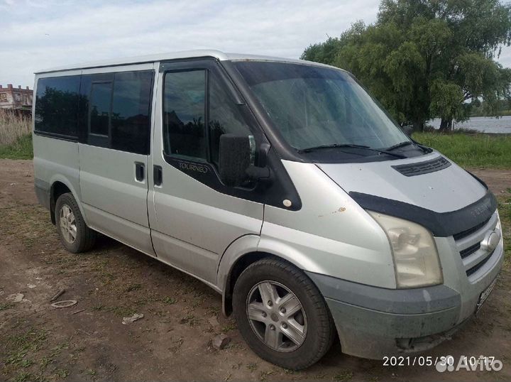 Аренда минивэна заказ микроавтобуса