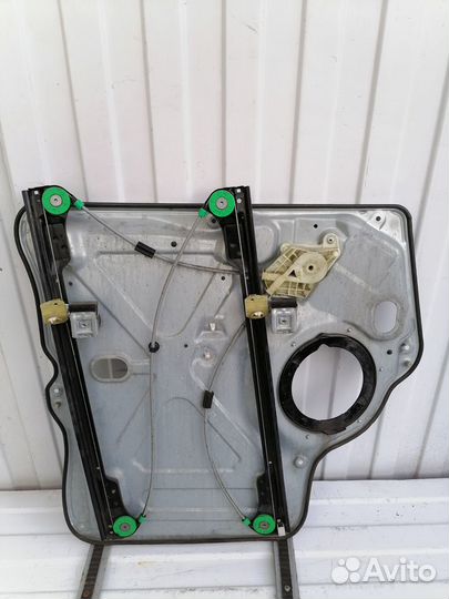 Стеклоподъемник передний правый VW Transporter T5