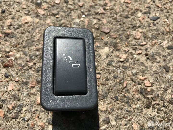 Кнопка складывания сиденья Cadillac Escalade