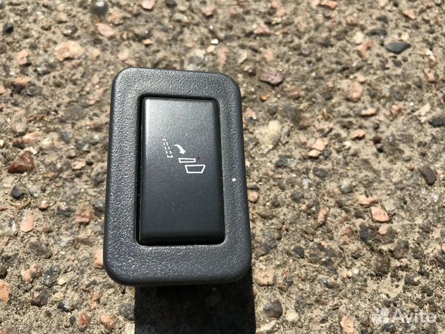 Кнопка складывания сиденья Cadillac Escalade