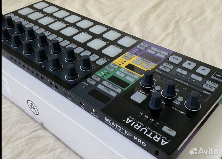 Arturia Beatstep Pro Black Edition