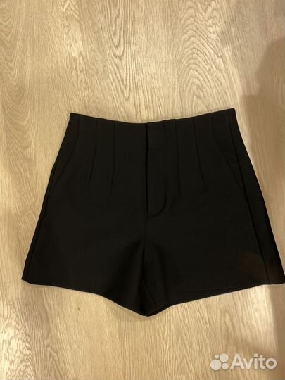 Шорты женские классические