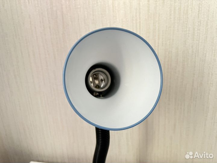 Лампа настольная