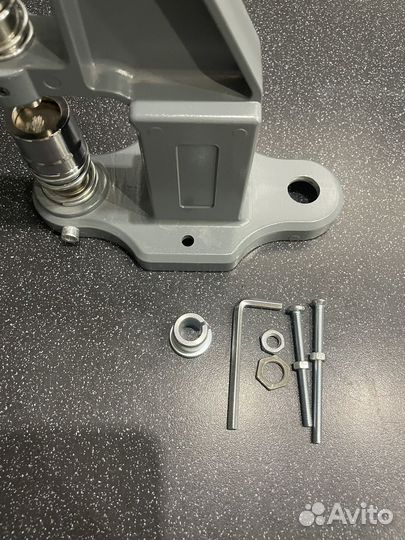 Пресс для пуговиц и люверсов