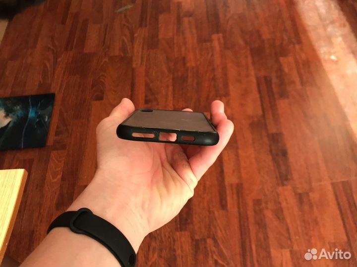 Чехлы на телефон