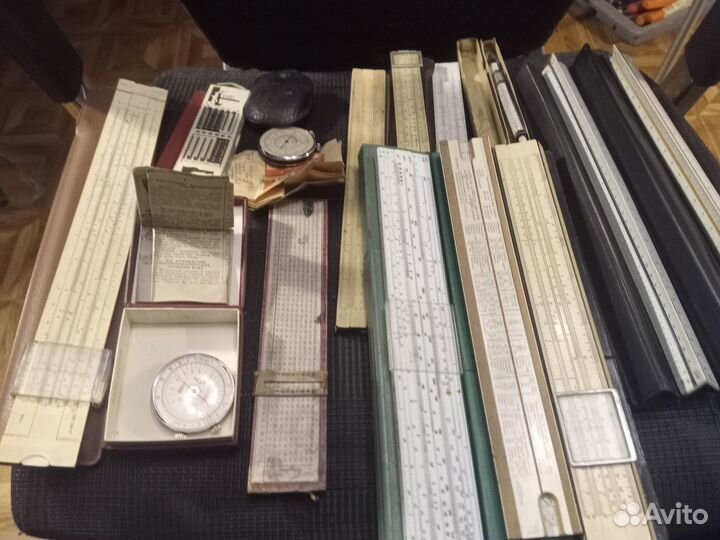 Логарифмические линейки разные