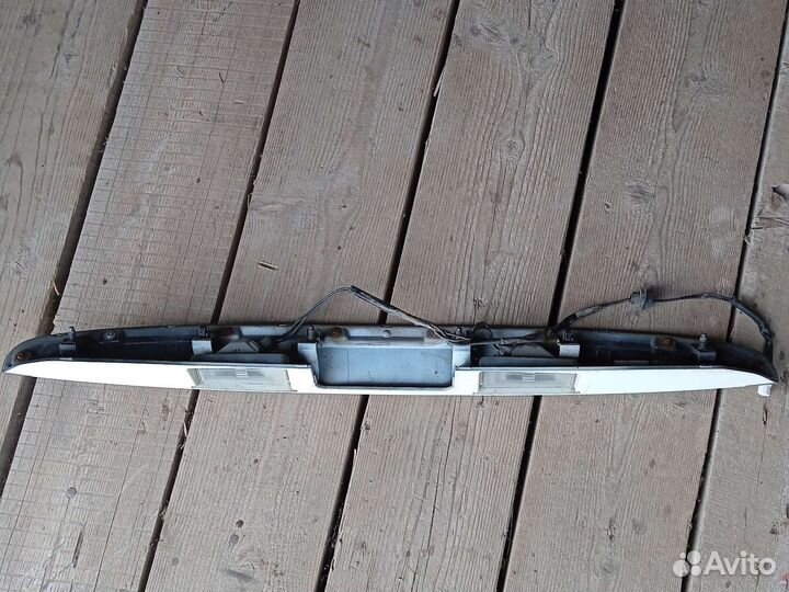 Ssang yong actyon korando Накладка крышки багажник