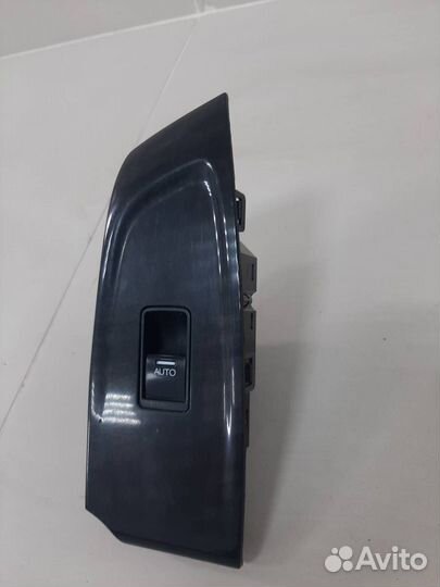 Кнопка стеклоподъемника Honda Accord 8 CU 2008-201