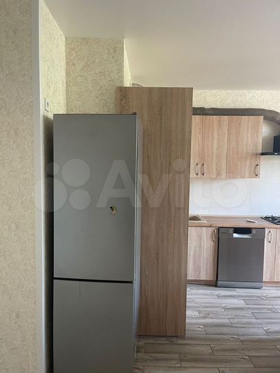 3-к. квартира, 130 м², 1/9 эт.