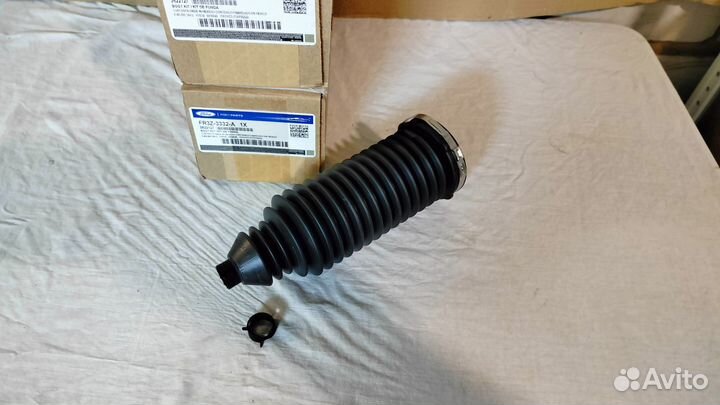 Пыльник рулевой тяги Ford Mustang