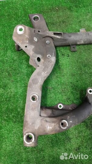 Подрамник передний Mercedes Benz C-Class W204 2008