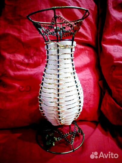 Декоративная ваза