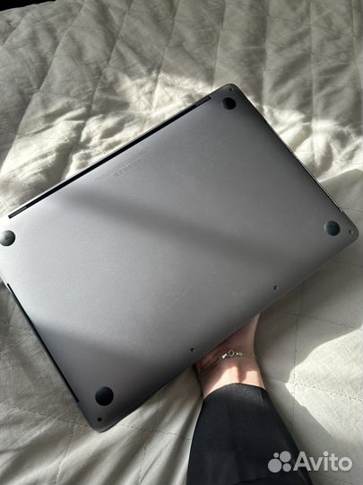 Macbook pro 13 touch bar