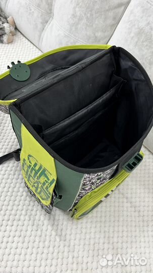 Школьный рюкзак