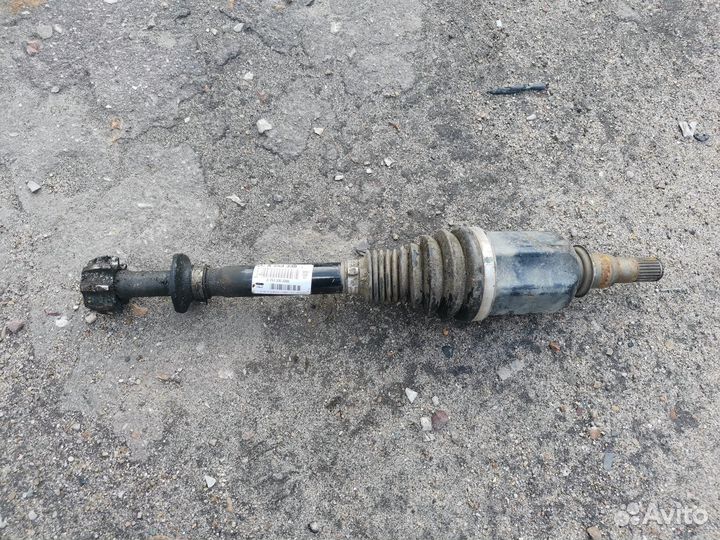 Шрус внутренний передний левый Мерседес GLC W253