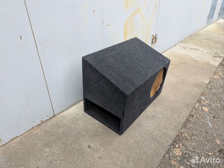 Короб под сабвуфер 15 дюймов гранта Лифтбек