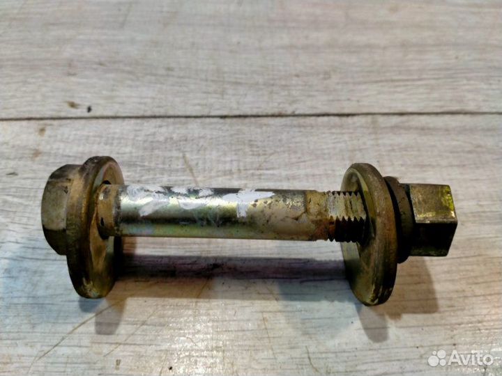 Эксцентрик передний Toyota Mark Ii GX90 1GFE