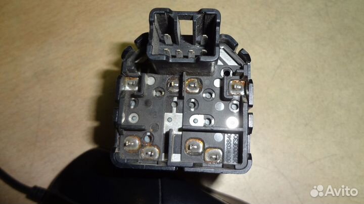 Переключатель стеклоподъё