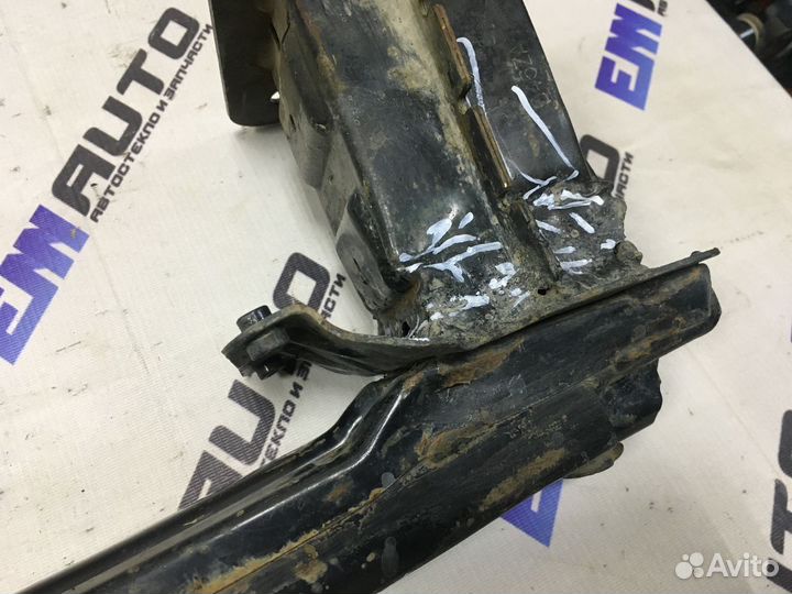 Усилитель переднего бампера Форд Фьюжен