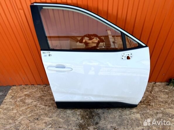 Дверь передняя правая toyota rav-4 xa50