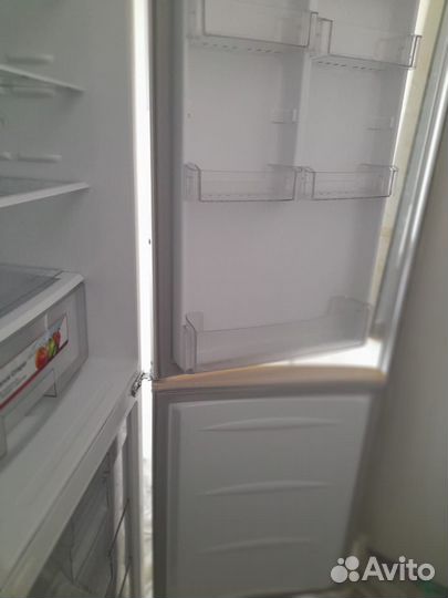 Холодильник LG