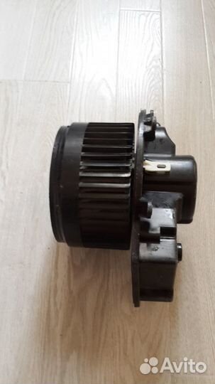 Вентилятор отопителя для автомобиля