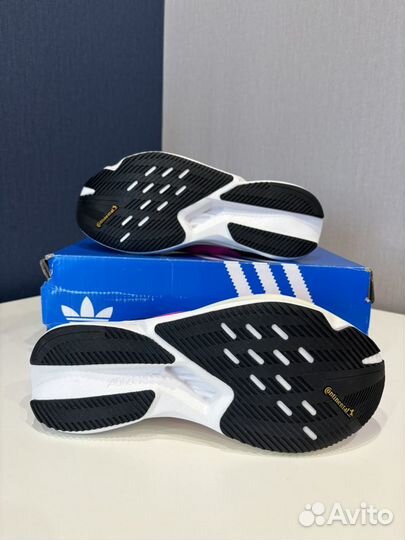 Женские беговые кроссовки adidas