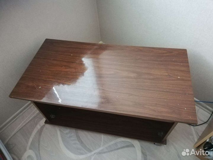 Журнальный стол