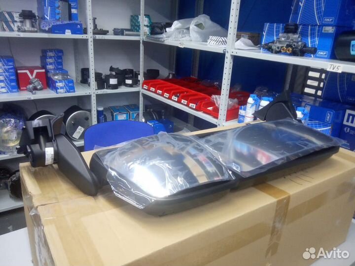 Зеркало Мерседес Актрос мп4 правое оригинал