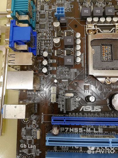 Материнская сокет 1156 asus P7H55-M LE