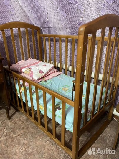 Детская кроватка трансформер с маятником